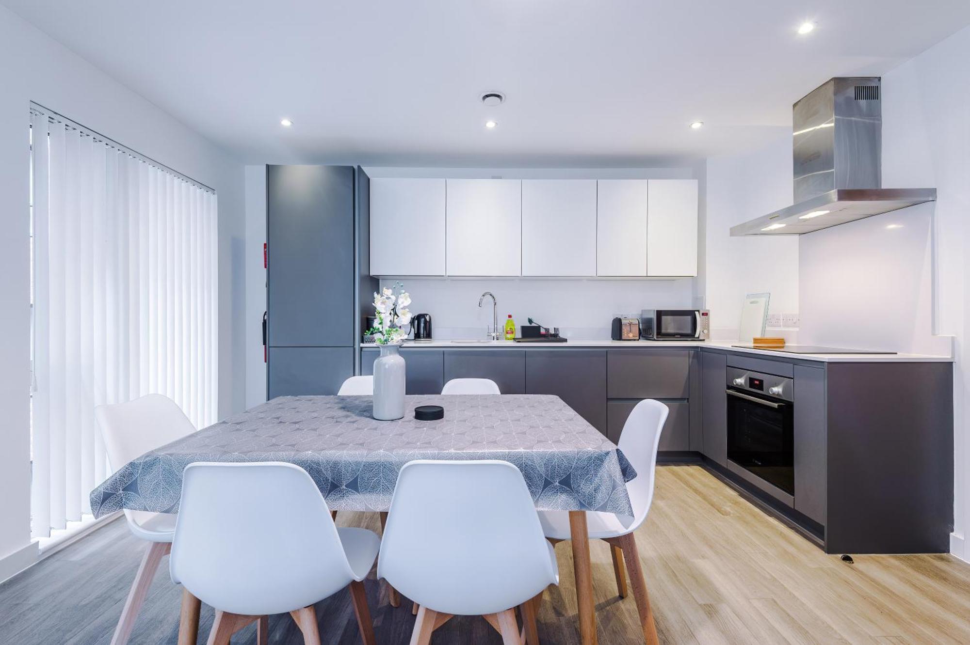 Hilltop Serviced Apartments- Northern Quarter Manchester Exteriör bild